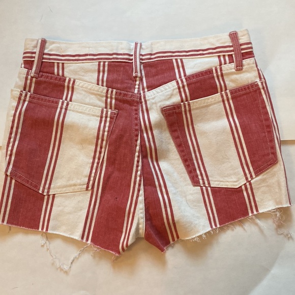 FRAME jean shorts (Le Cutiff) Size 24 -NEVER WORN EXCEPT TO TRY ON - Picture 3 of 3